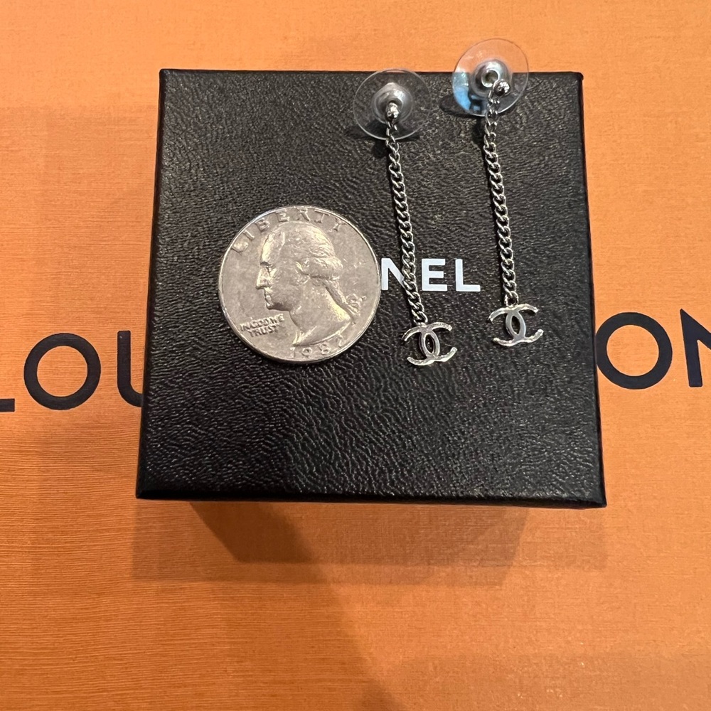 CHANEL Silver Chain Logo Earrings - Picture 6 of 10